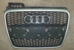 Grill AUDI RS4