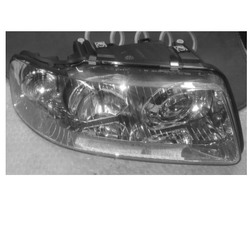 Přední světlo halogen AUDI A3 8L0941004AF