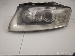 Přední světlo xenon L AUDI A8 4E0941003BP