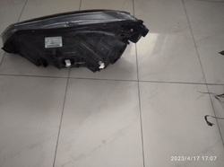 Pravá přední lampa Škoda Superb III