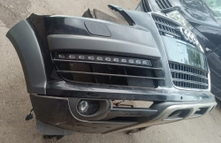 Přední nárazník AUDI Q7    4L0807105C